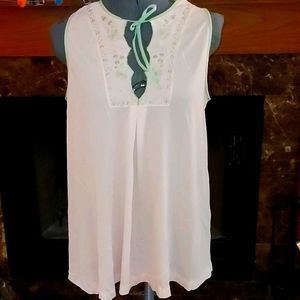 Vintage 1960’s Pale Pink Short Nightgown with Pastel Green Embroidery